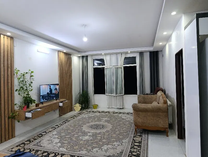۸۵ متری _‌ دو خواب _ با پارکینگ و آسانسور