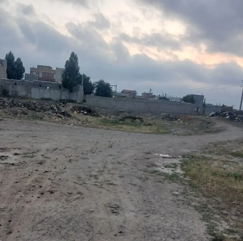 زمین ۱۰۰ متر آخر ایران اباد