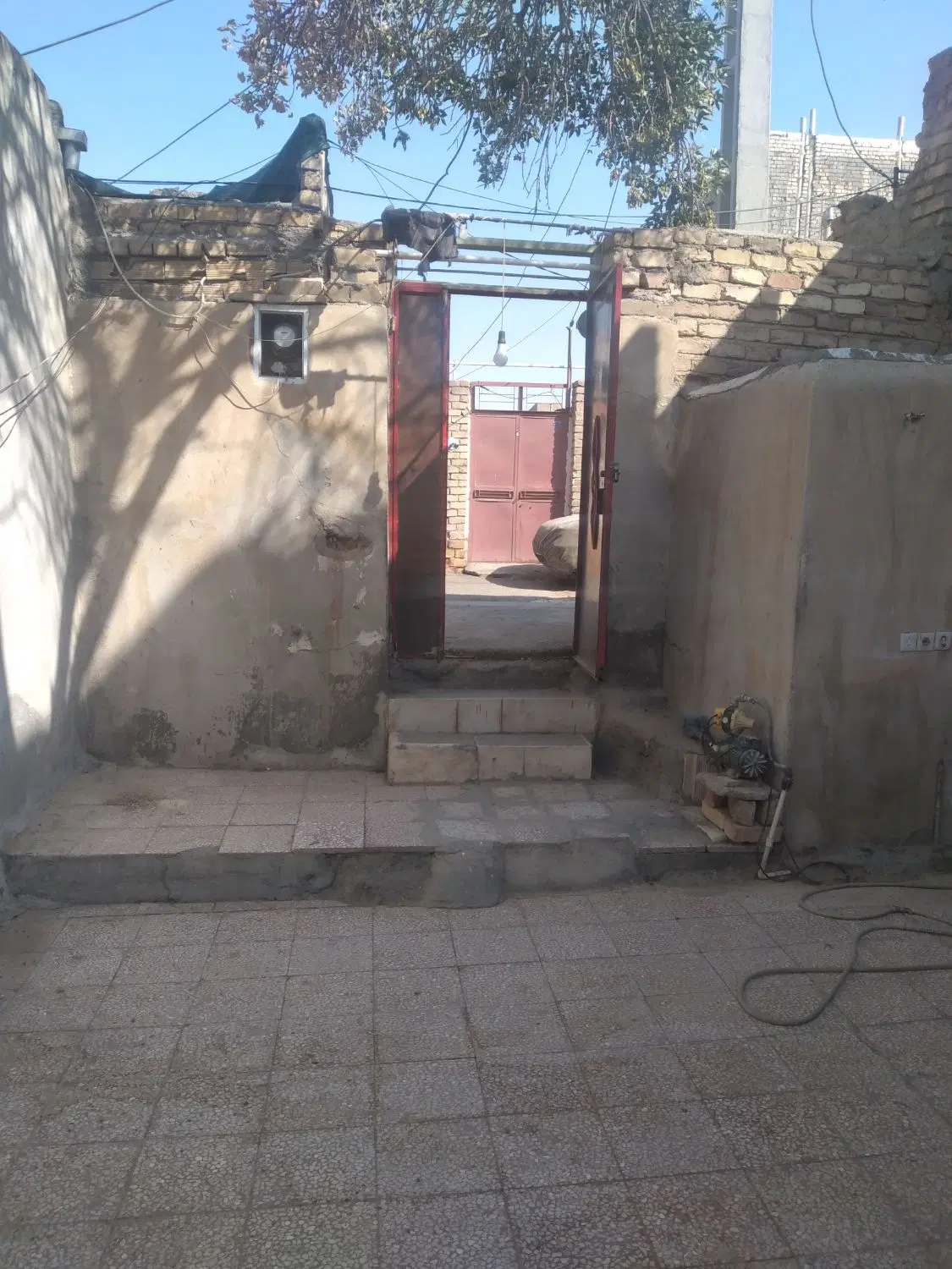 منزل ۹۰متری قدیمی ساخت فروشی روستای سراجه
