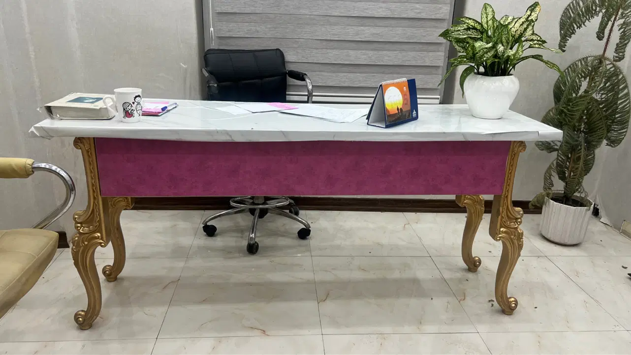 اجاره میزناخن دراطاق مجزا