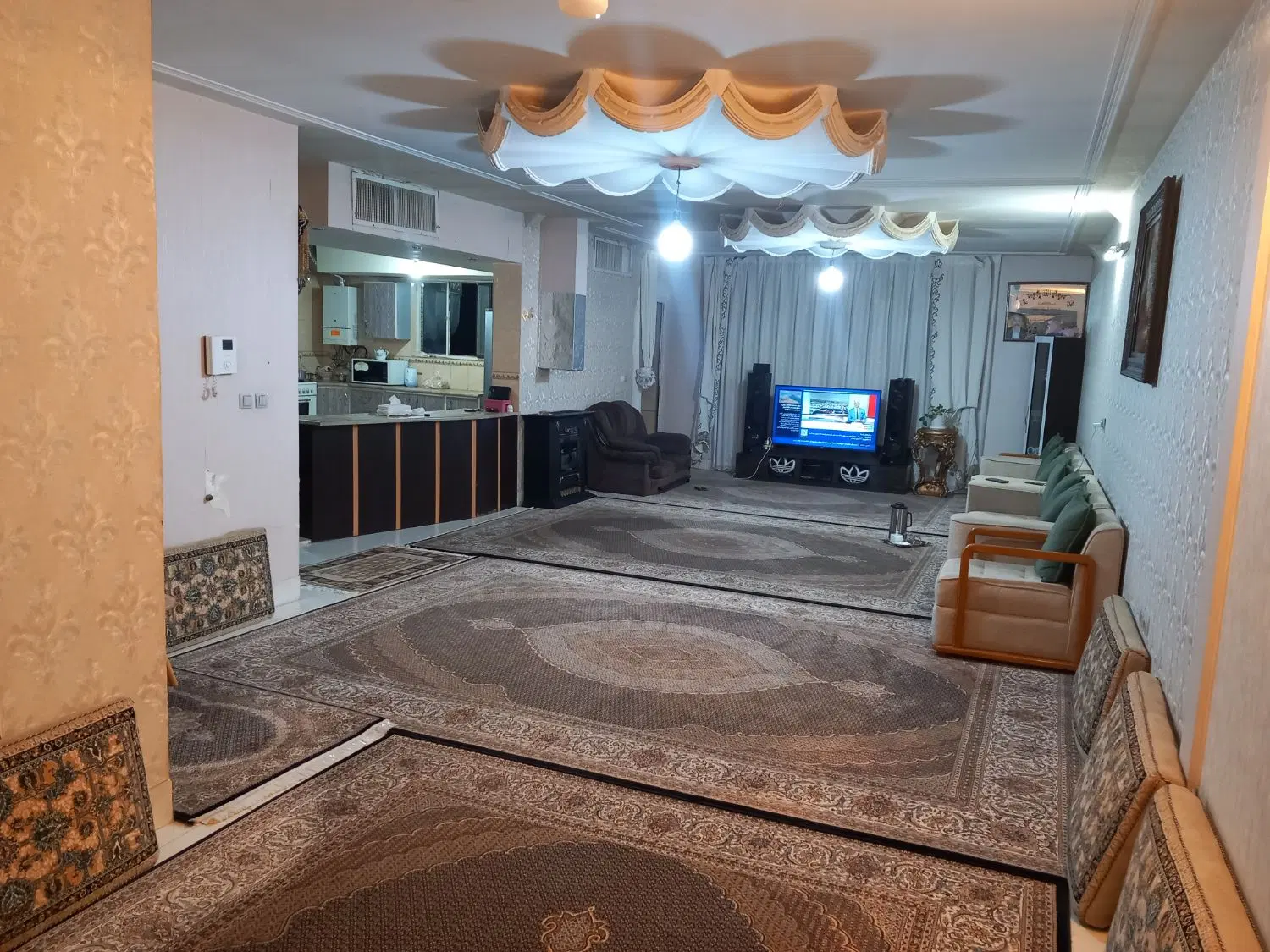 ۳خواب ۱۷۴متری بزرگ تک واحدی تمیز جنوبی