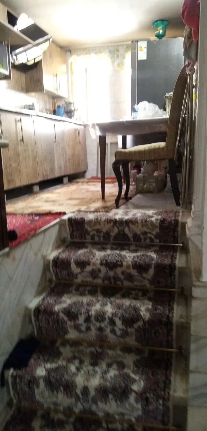 خانه 50متری دوطبقه دارای آب برق گاز مشترک