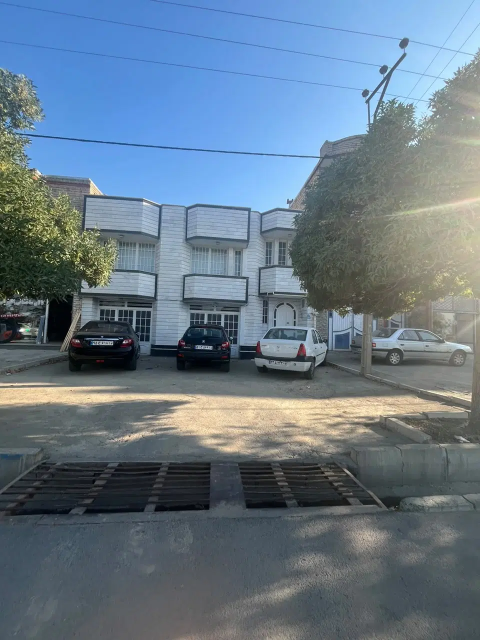 یکسرویس ۹۰ متر مربع راه جدا تک خوابه