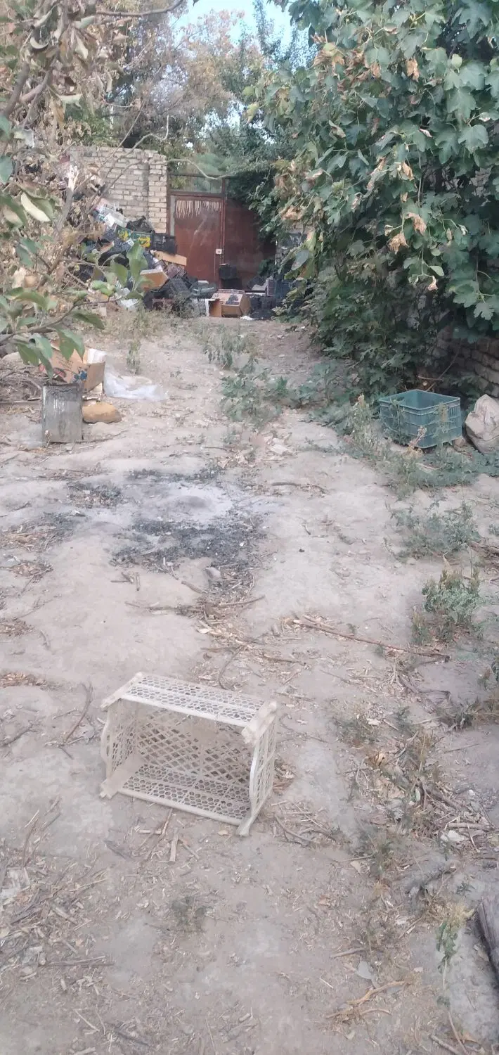 زمین فروشی