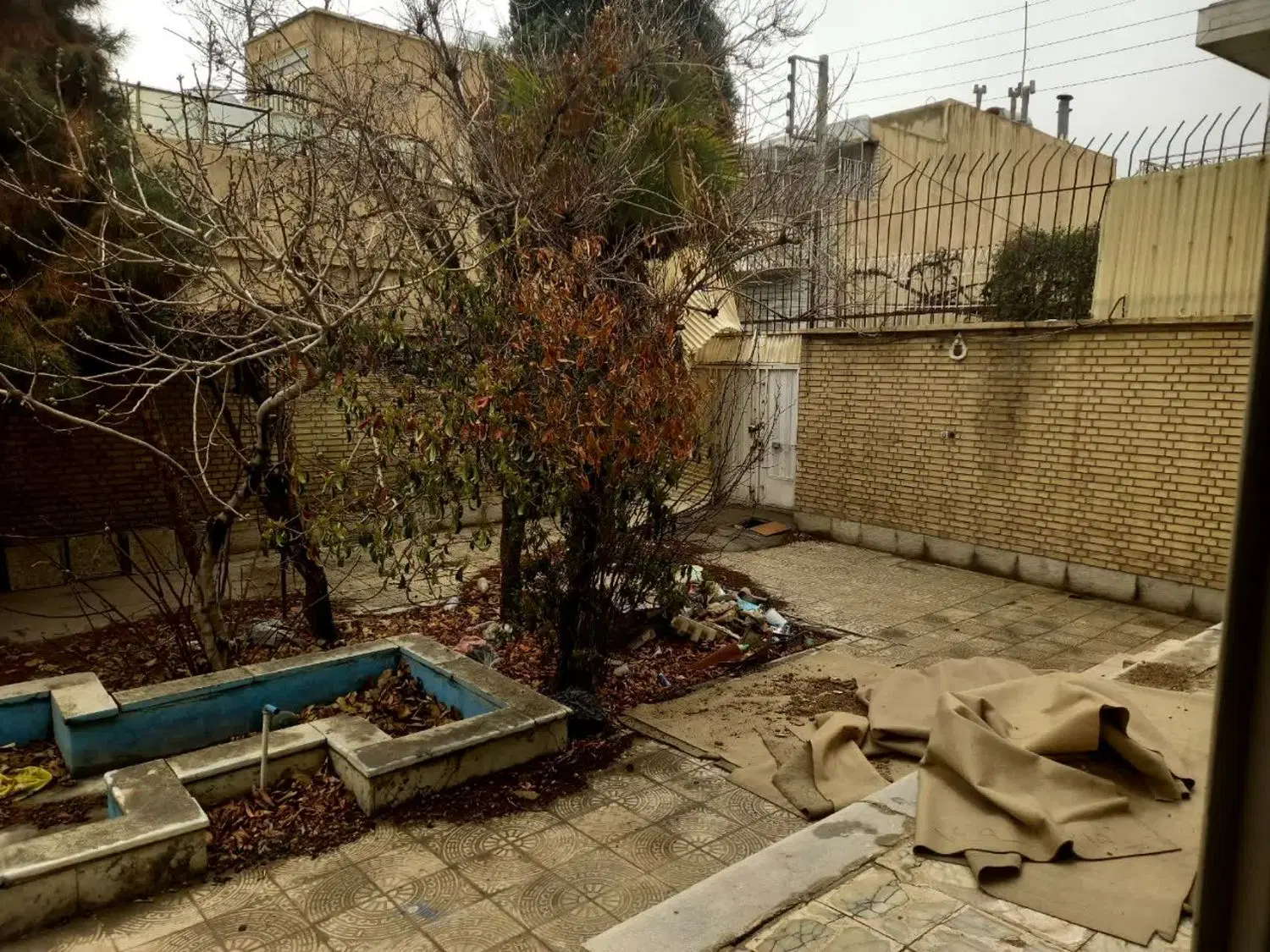 فروش منزل ویلایی 260مترخ صمدیه خرم کوچه جوزدان