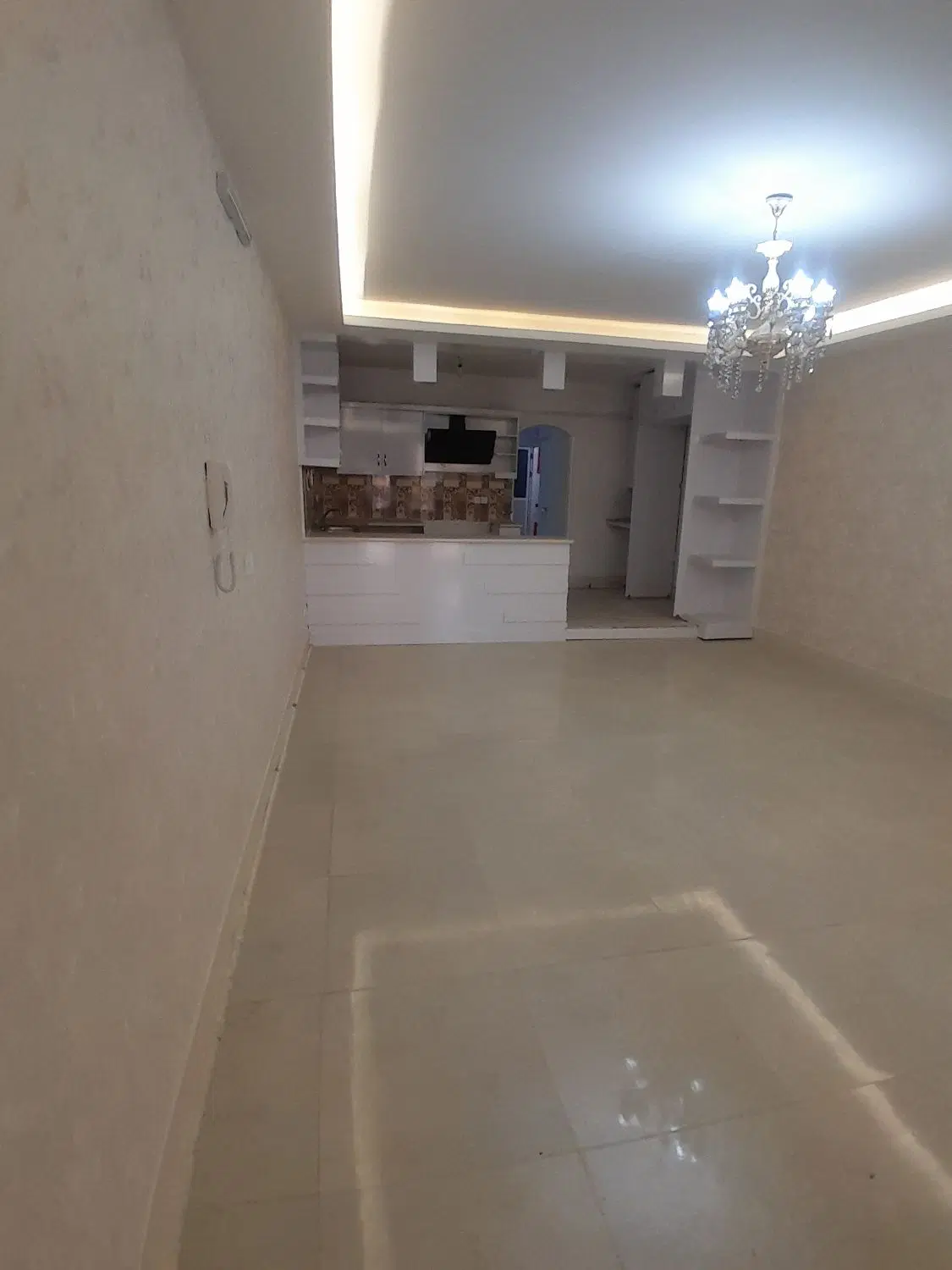۹۵ متر دو خواب منزل اباد