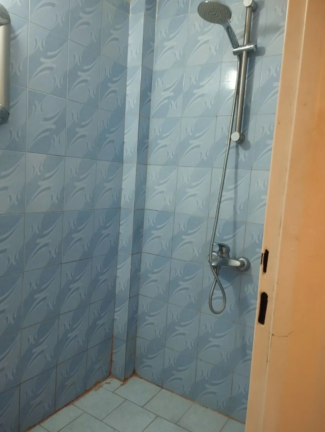 دریاباری 45 متری تک واحد با پارکینگ