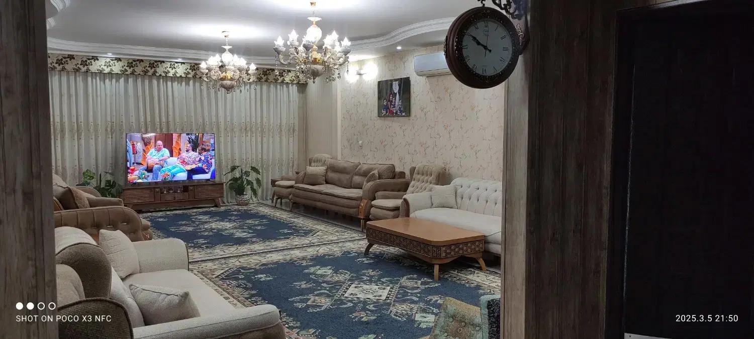 آپارتمان طبقه سوم بسیار خوش نقشه