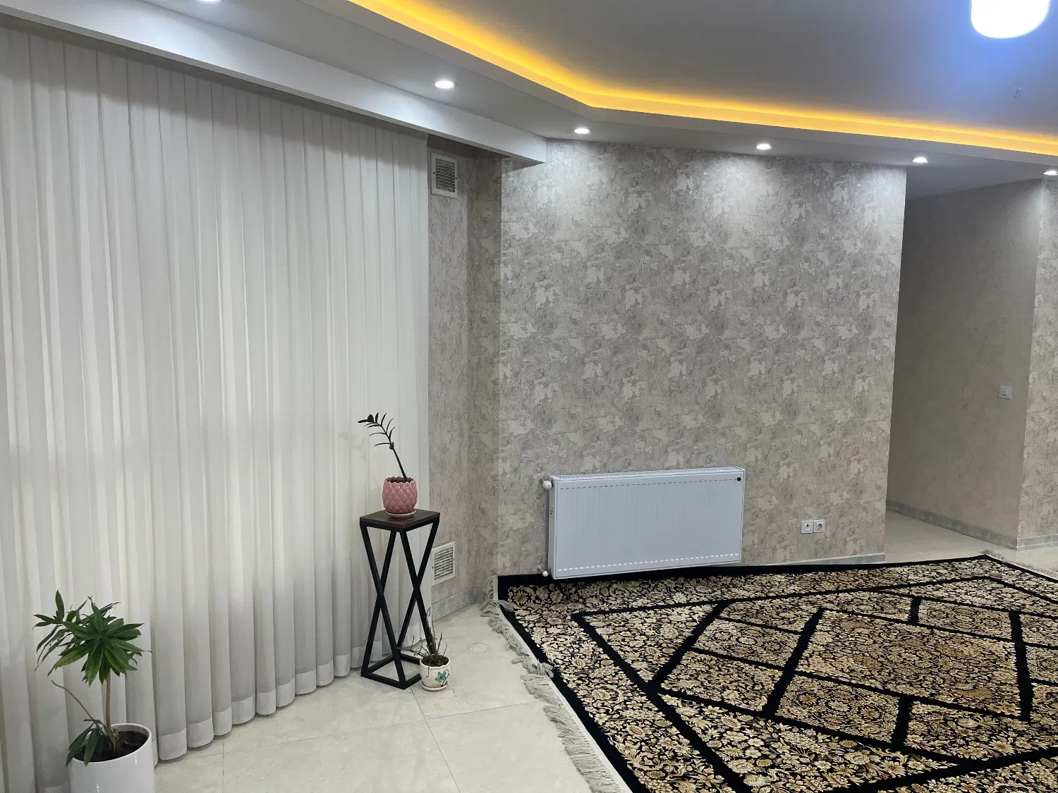 واحد ۱۲۷ متری