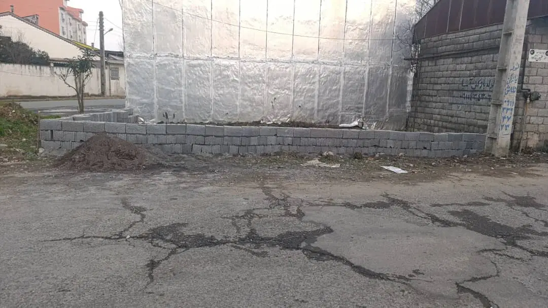 زمین بر اصلی بلوار