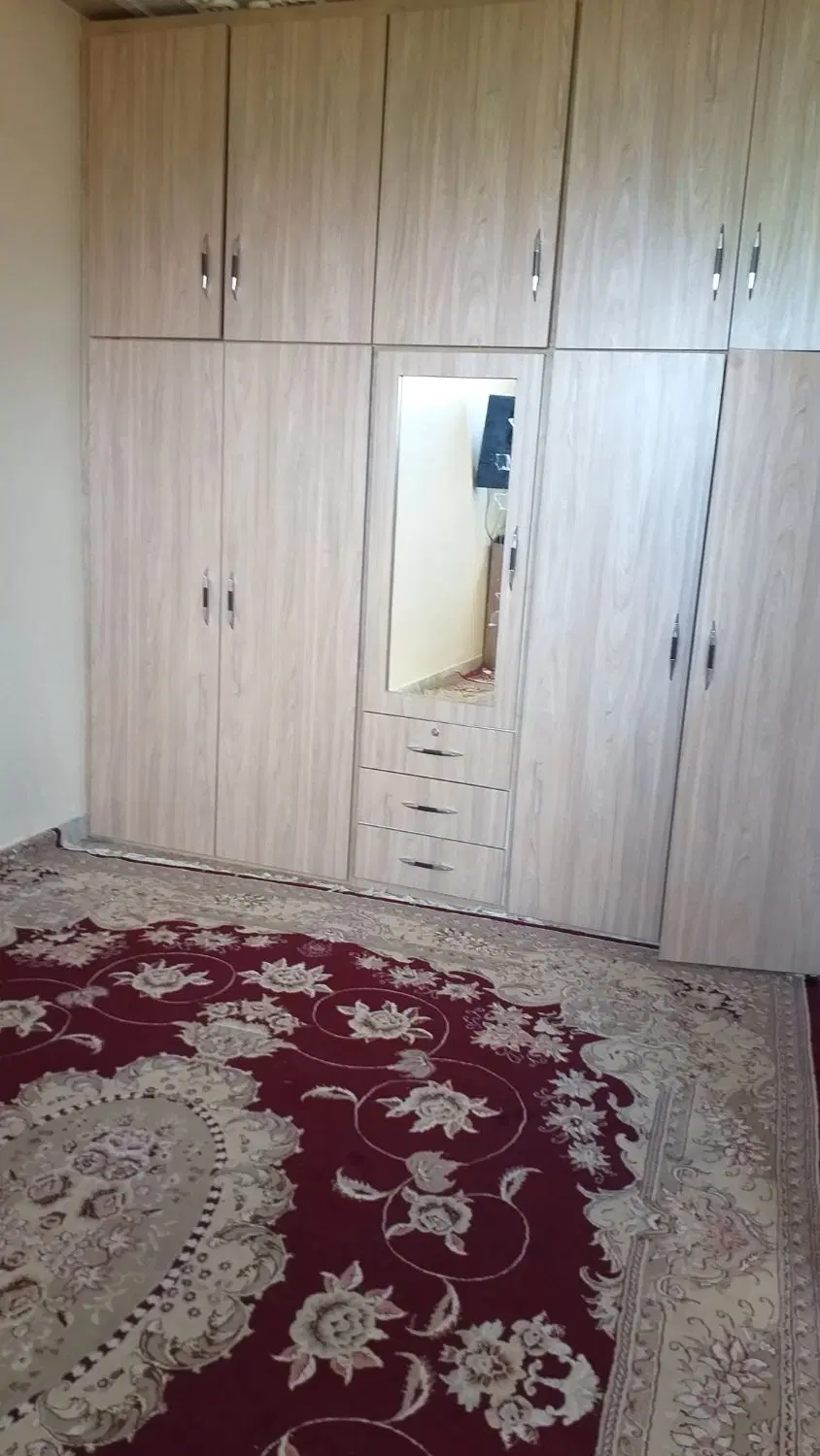 یک واحد سوئیت اجاره ای