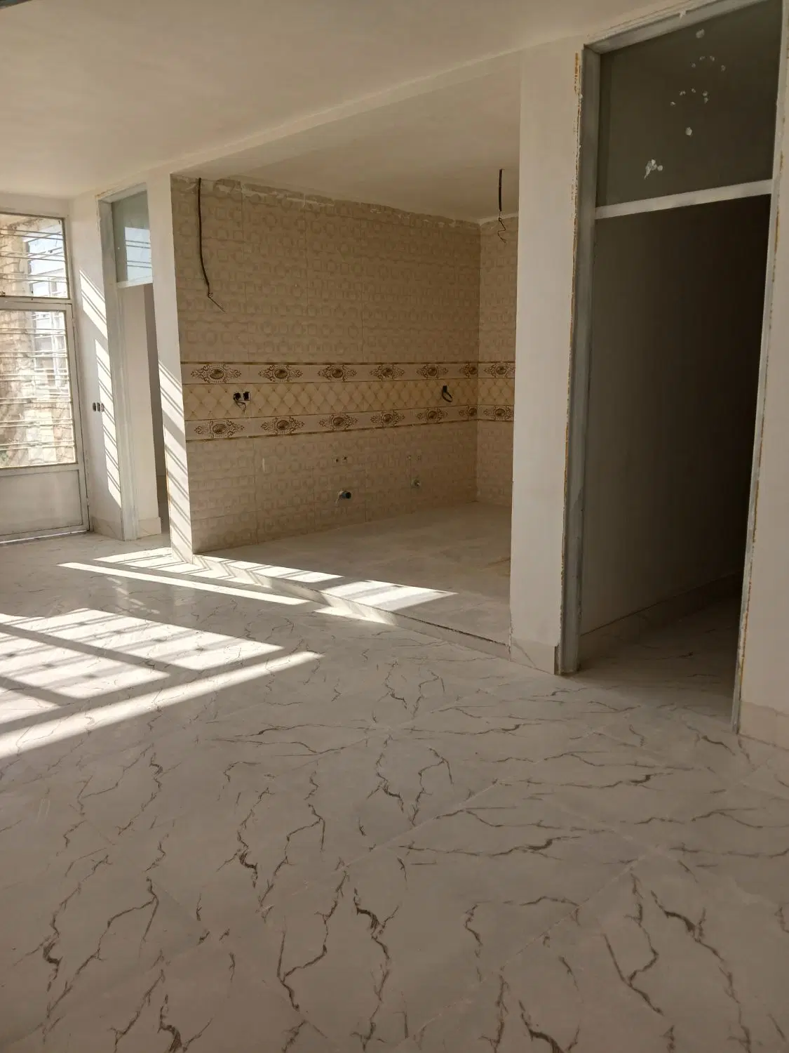 منزل دوخوابه شاپورجان بدون گاز