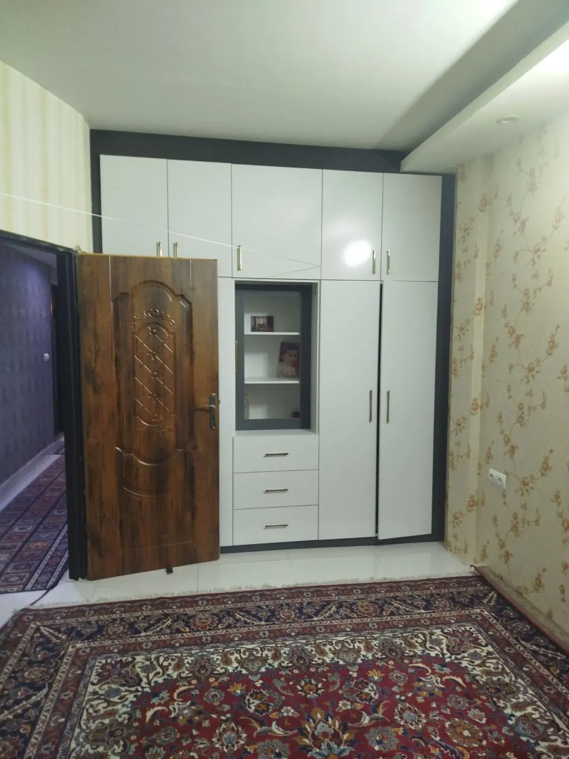 آپارتمان سه خواب ابوطالب۵۹