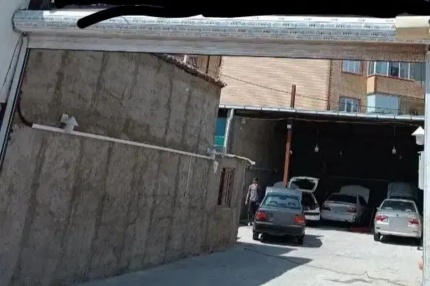 مغازه  صافکاری یا فایبرگلاس