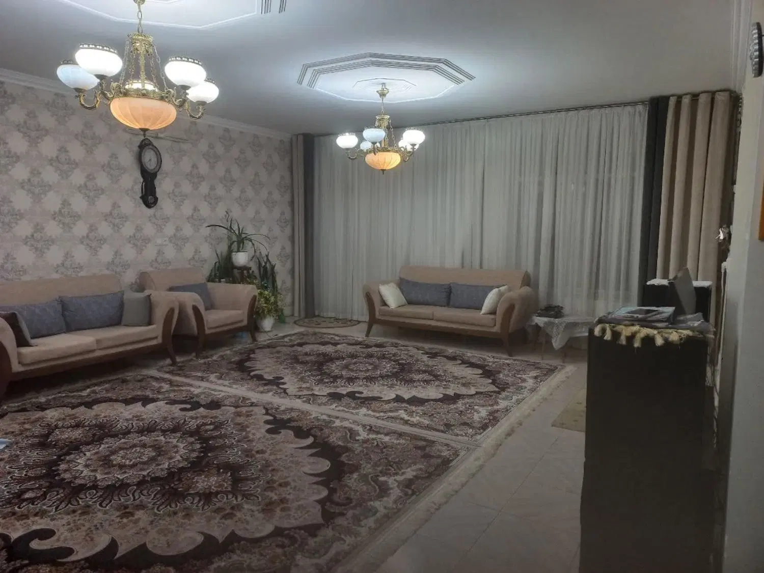 آپارتمان ۲خواب اقبال اجاره