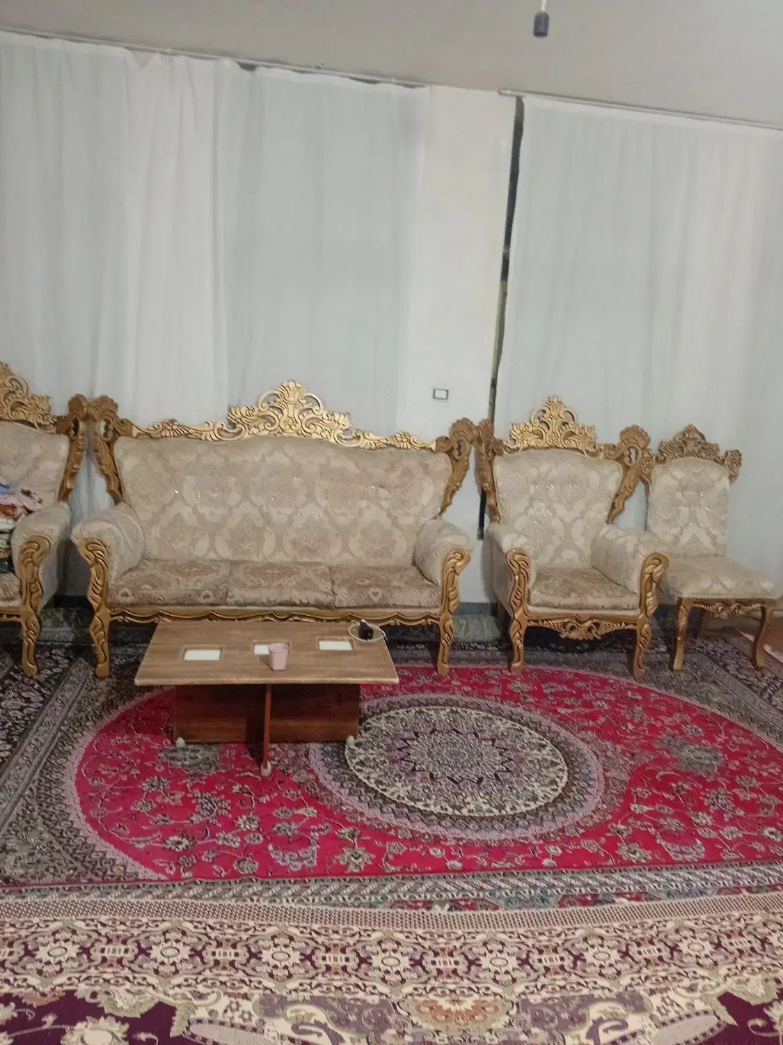 اجاره سویت نزدیک داروخانه شبانه روزی وسط شهر