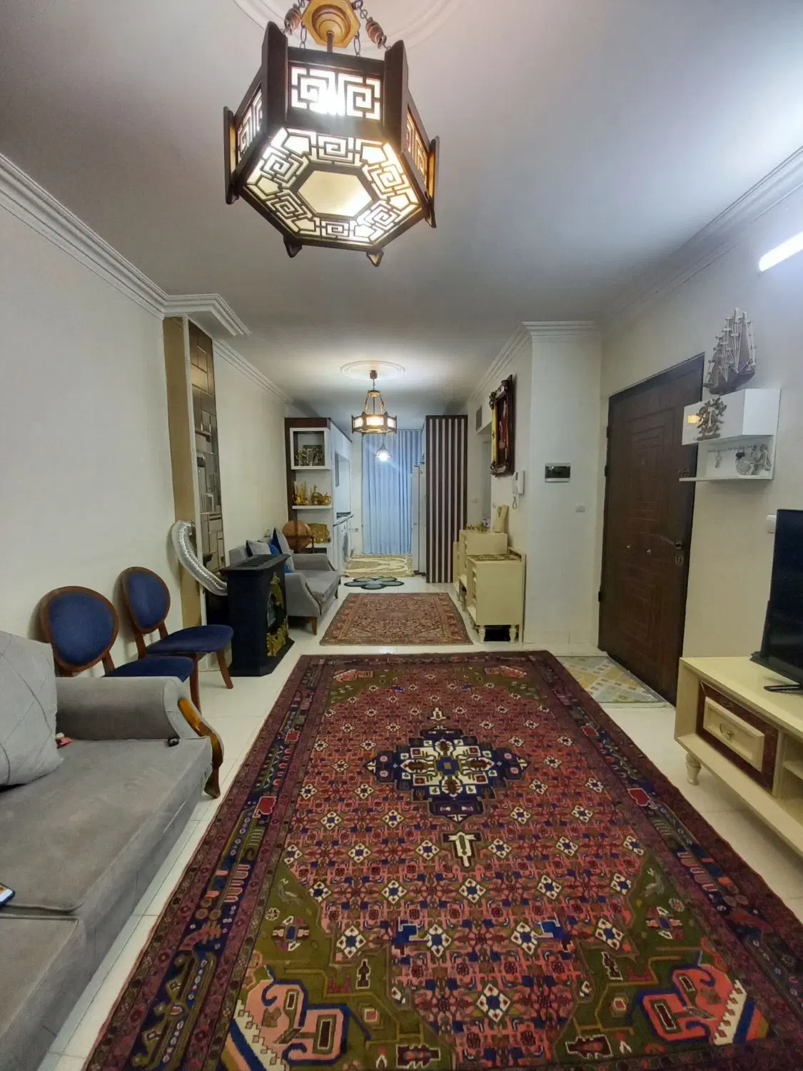آپارتمان ۵۲ متری ۹سال خیلی تمیز