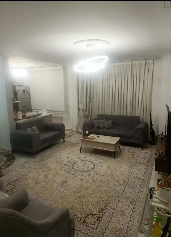 ۶۳ متر _ فول بازسازی _ پیروزی