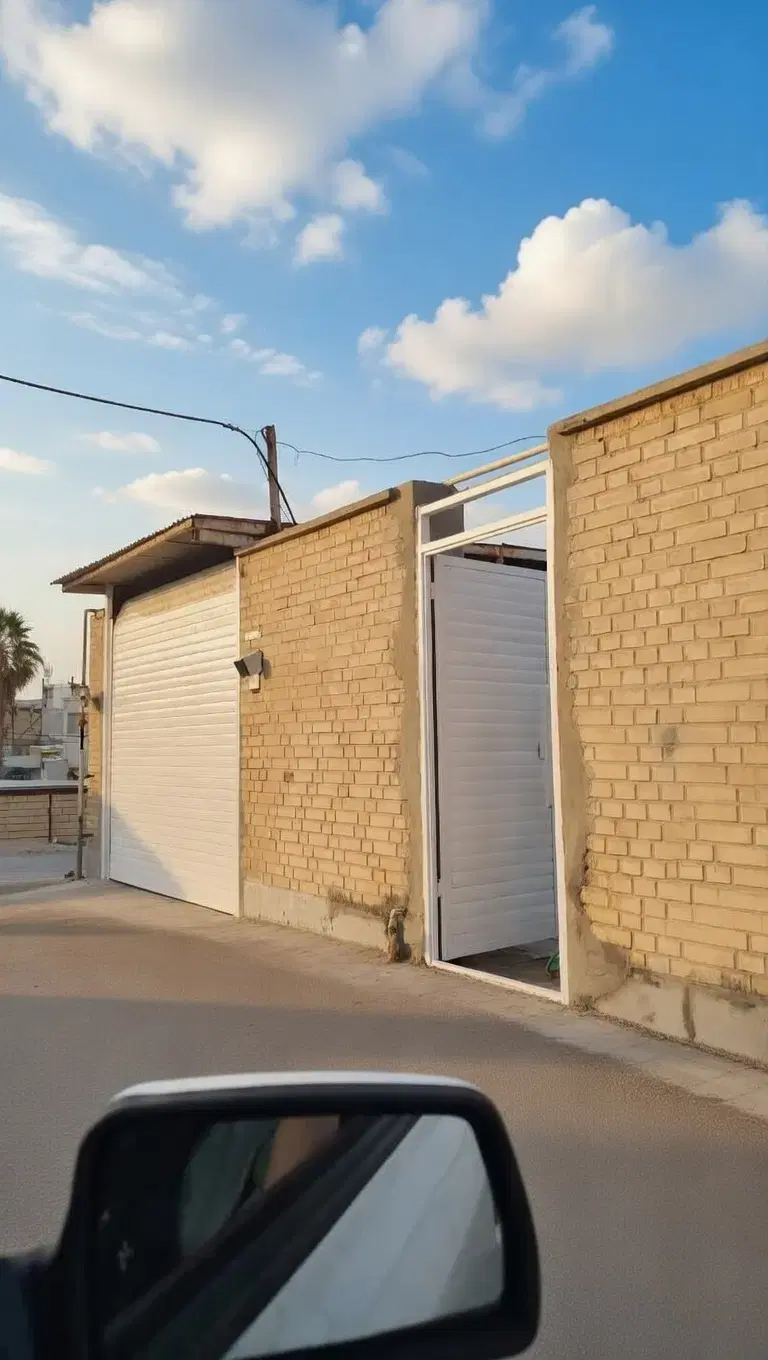 خانه ویلایی سر دو نبش ۱۰۸ دستگاه پاسداران