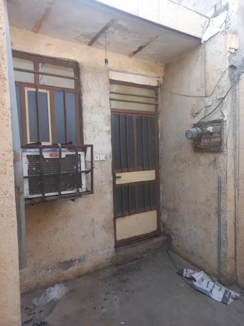 ویلایی نقلی وسط شهر(دسترسی به قلب بازار)