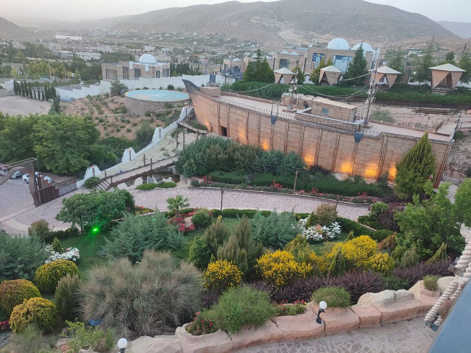 اجاره مغازه صدرا_ بلوار دانش