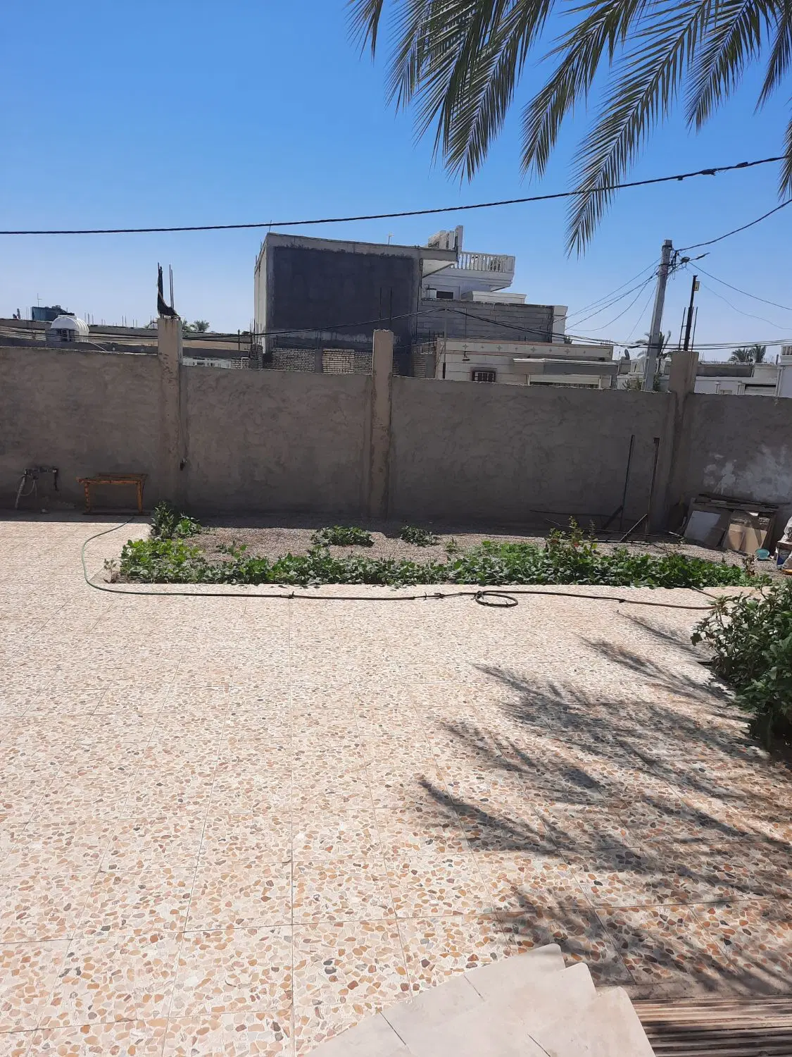 زمین مسکونی
