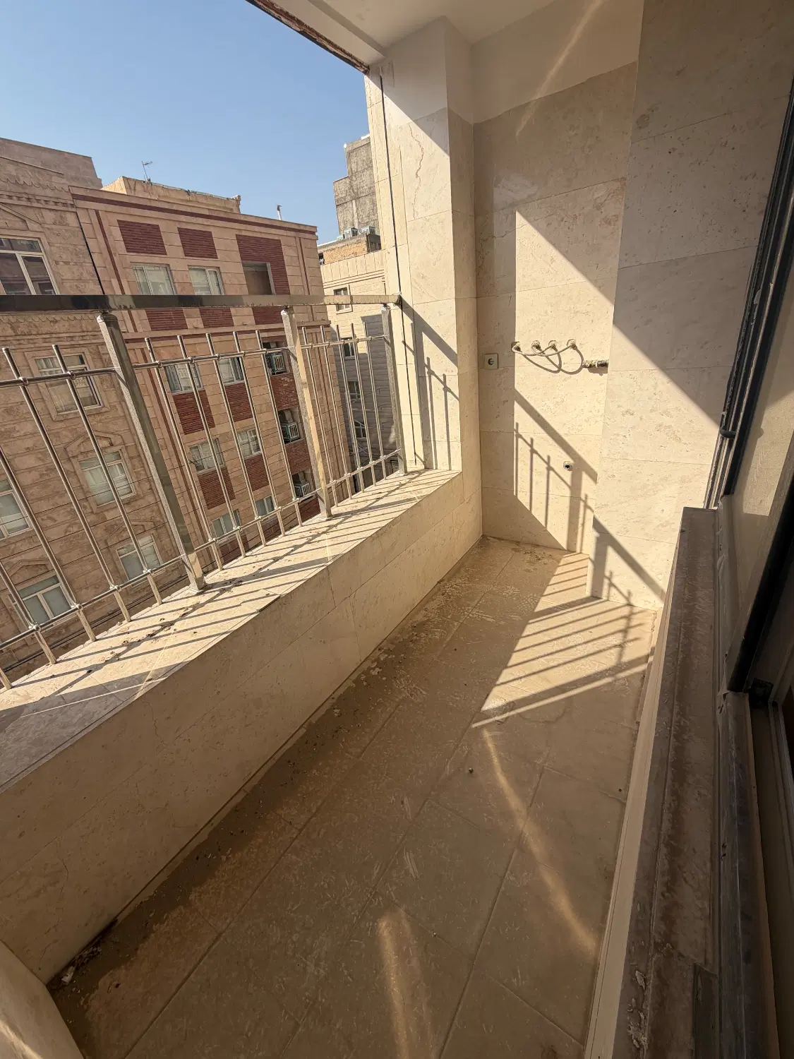 آپارتمان نو ساز