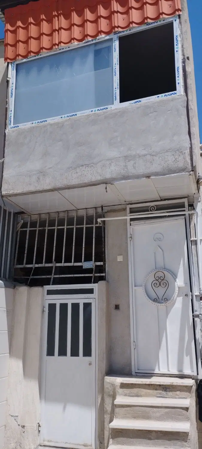 خانه دو طبقه کرناچی