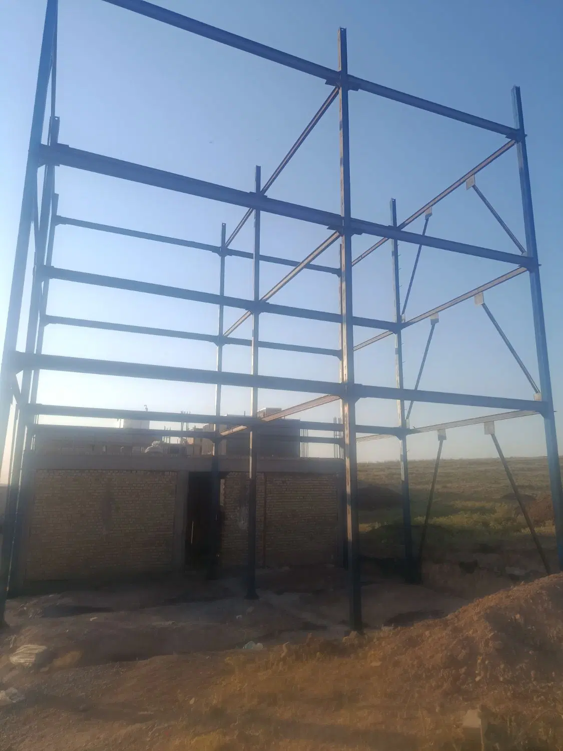 اسکلت ۳طبقه