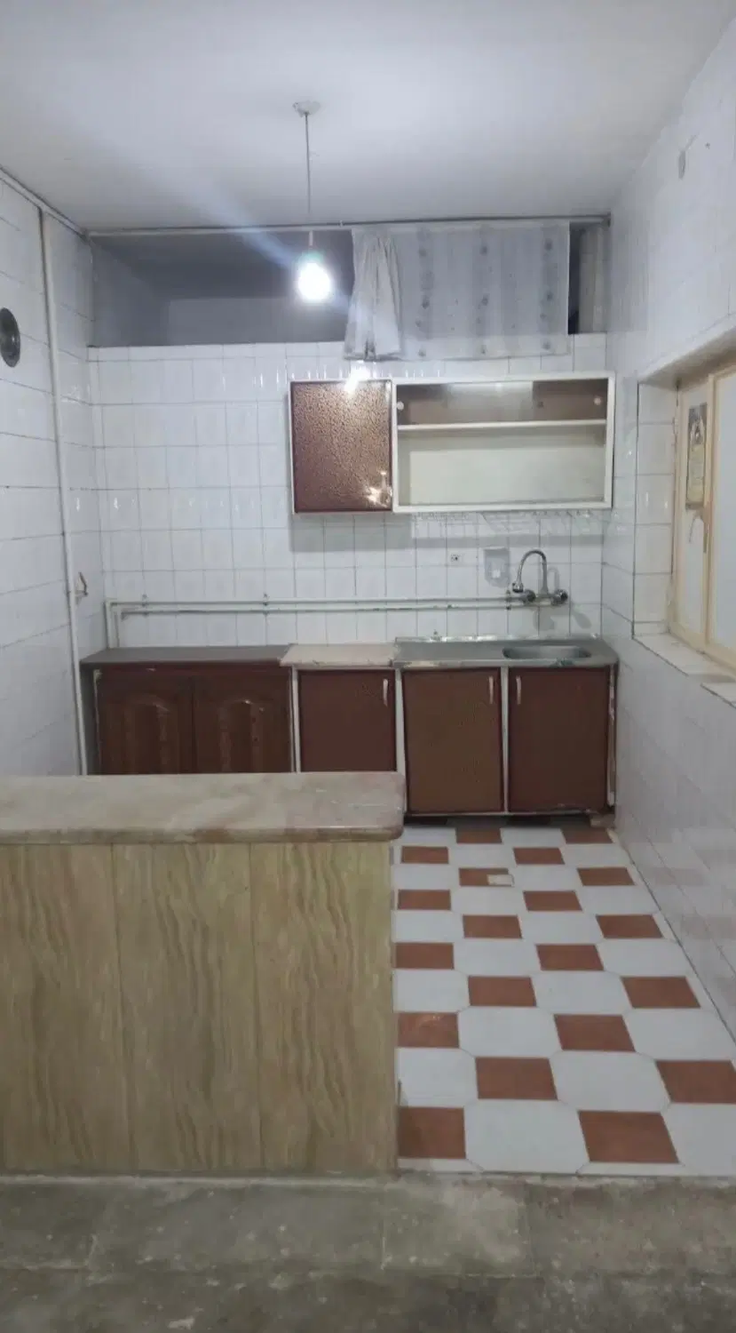 ویلایی ۲۰۰متری سر دونبش