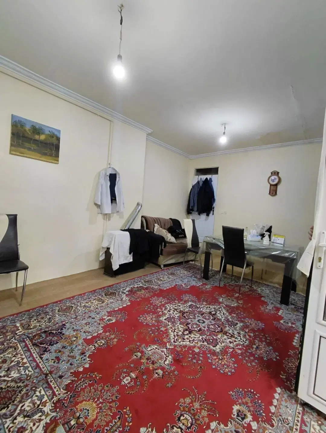 حیاط حکم اباد شهید رنجبر