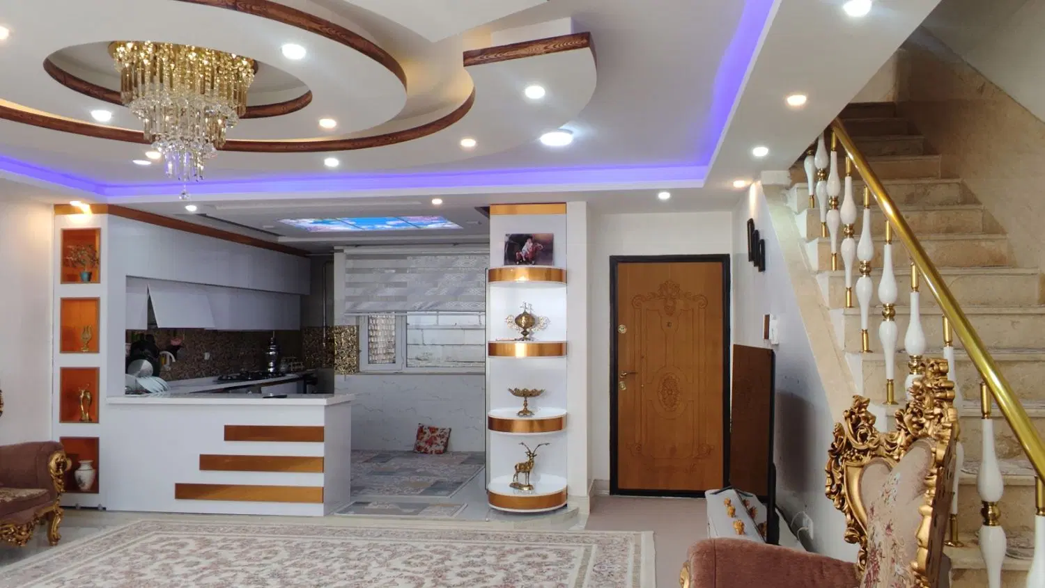 خانه فوق لوکس با امکانات روز