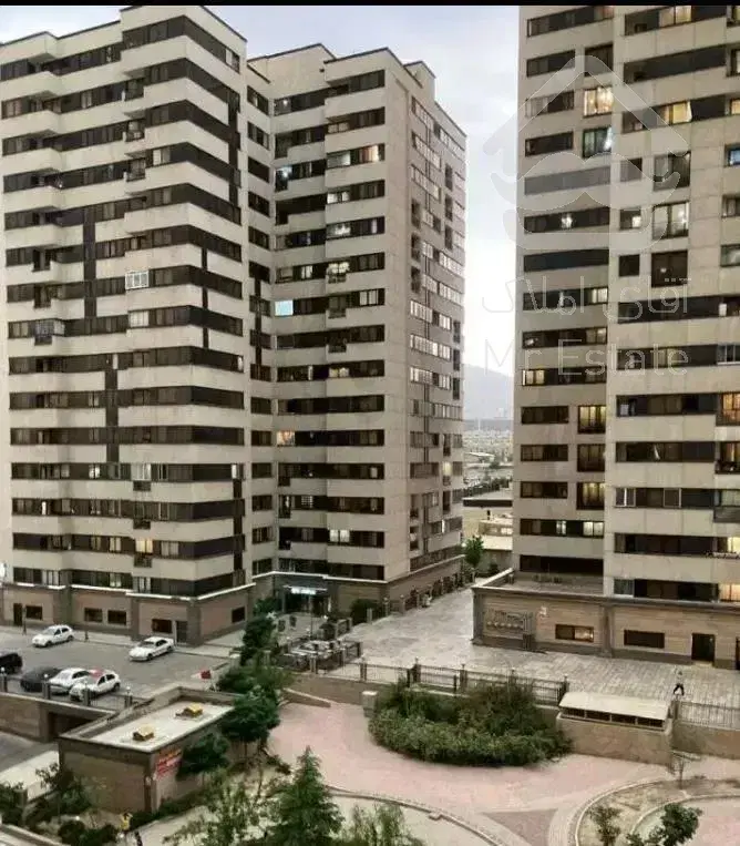 برج_۸۹ متر _دو خواب_بدون پرتی_نورگیر