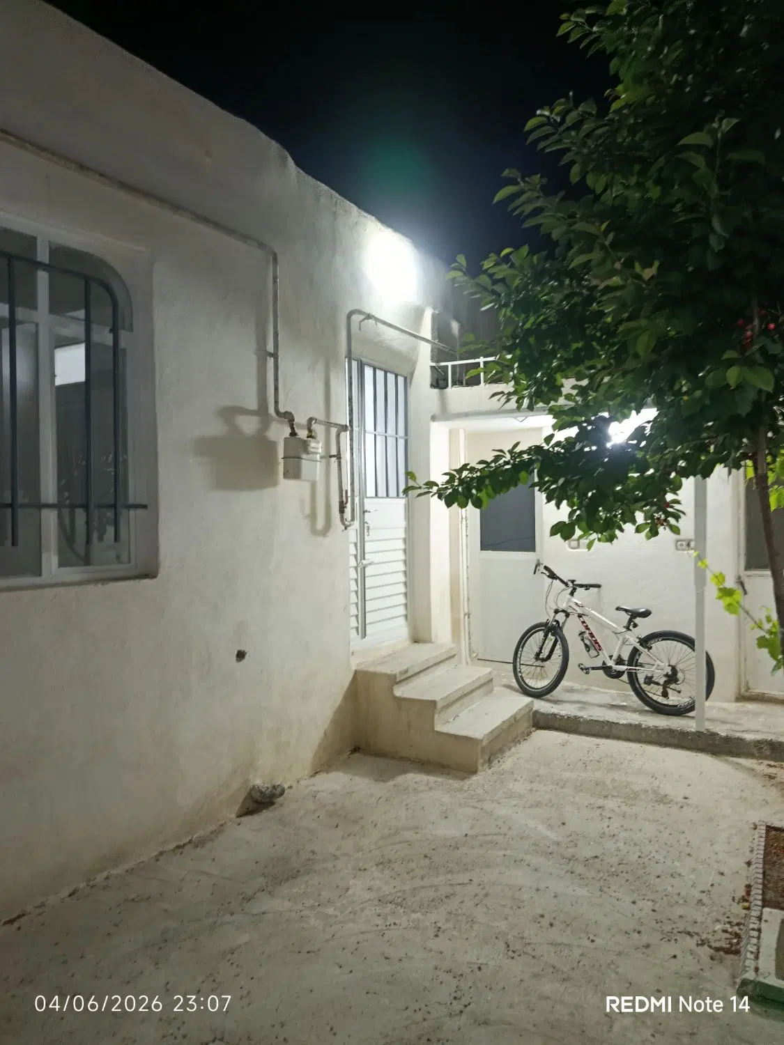 فروش ساختمان  در گوی تپه