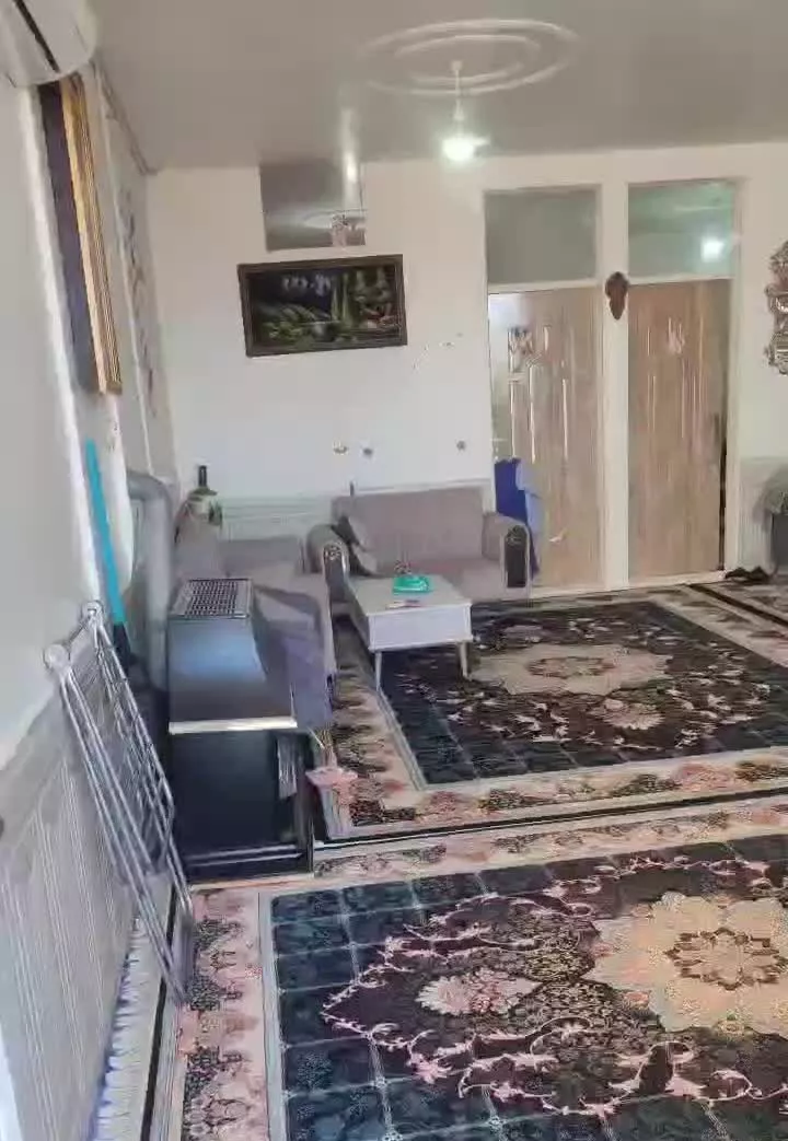 خونه ویلایی پاپی خالدار