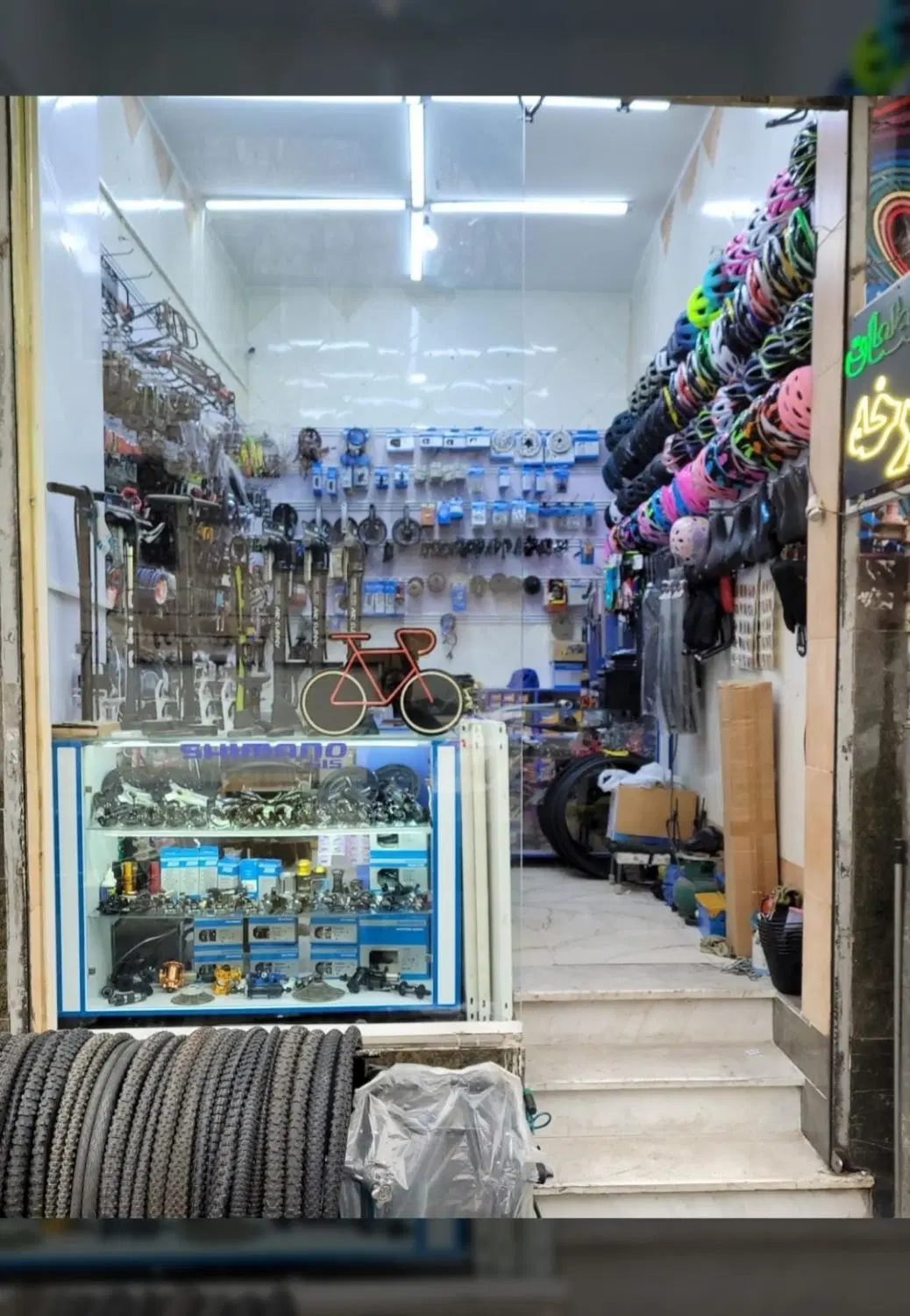 فروش مغازه ۱۳.۴ متری ، گمرک تهران ، ملکیت و سرقفلی