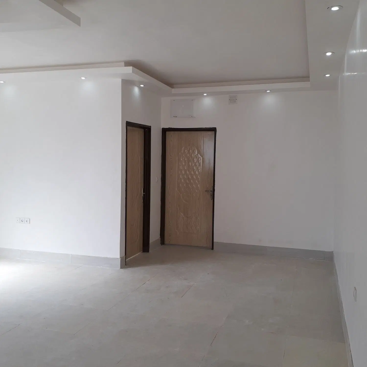 ویلایی ۱۳۸متری جنوبی غربی مستقل