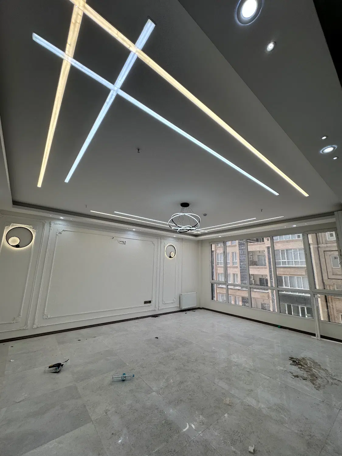 ۱۰۳ متری رو به نما