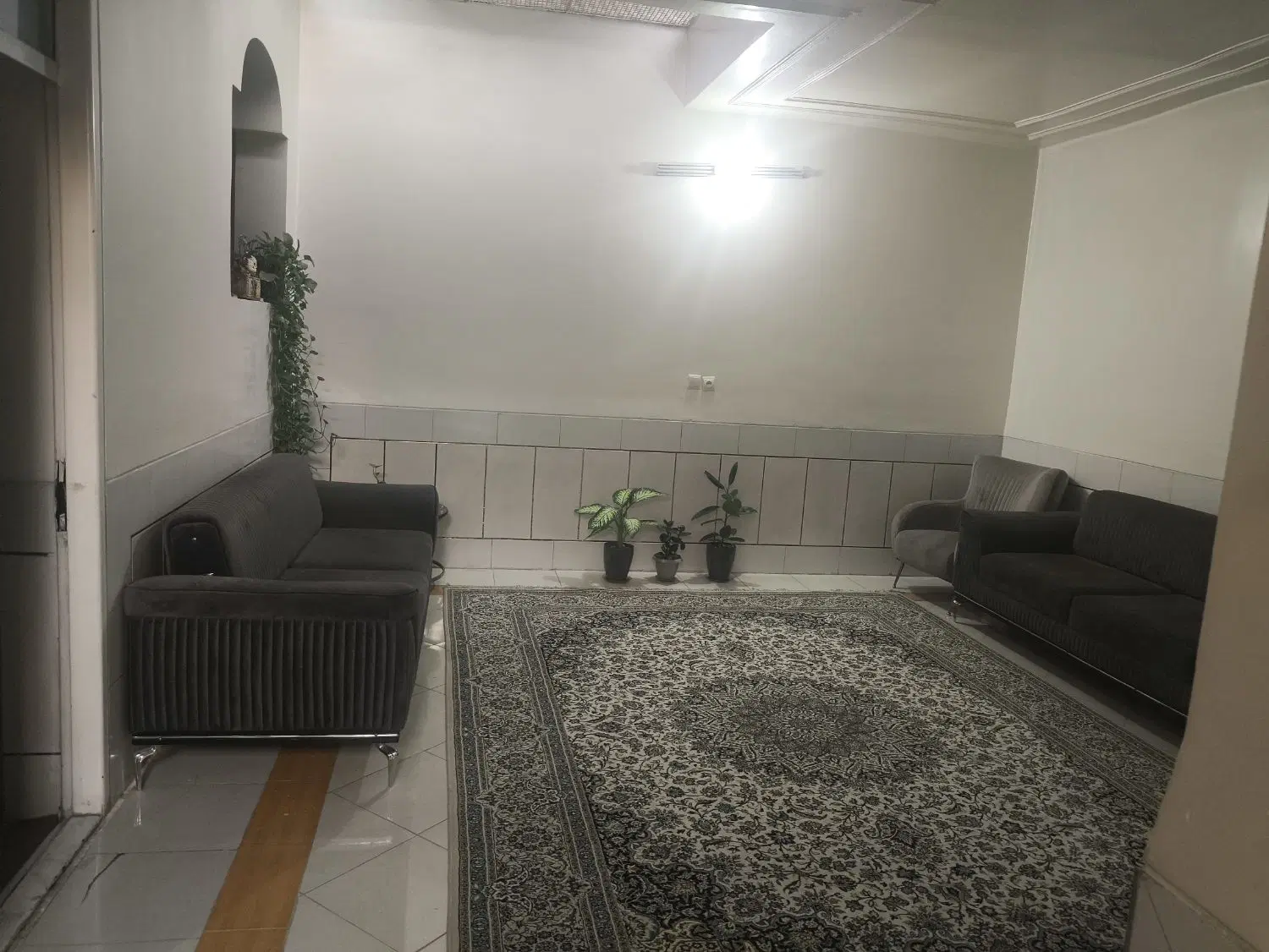 رهن منزل مینادشت