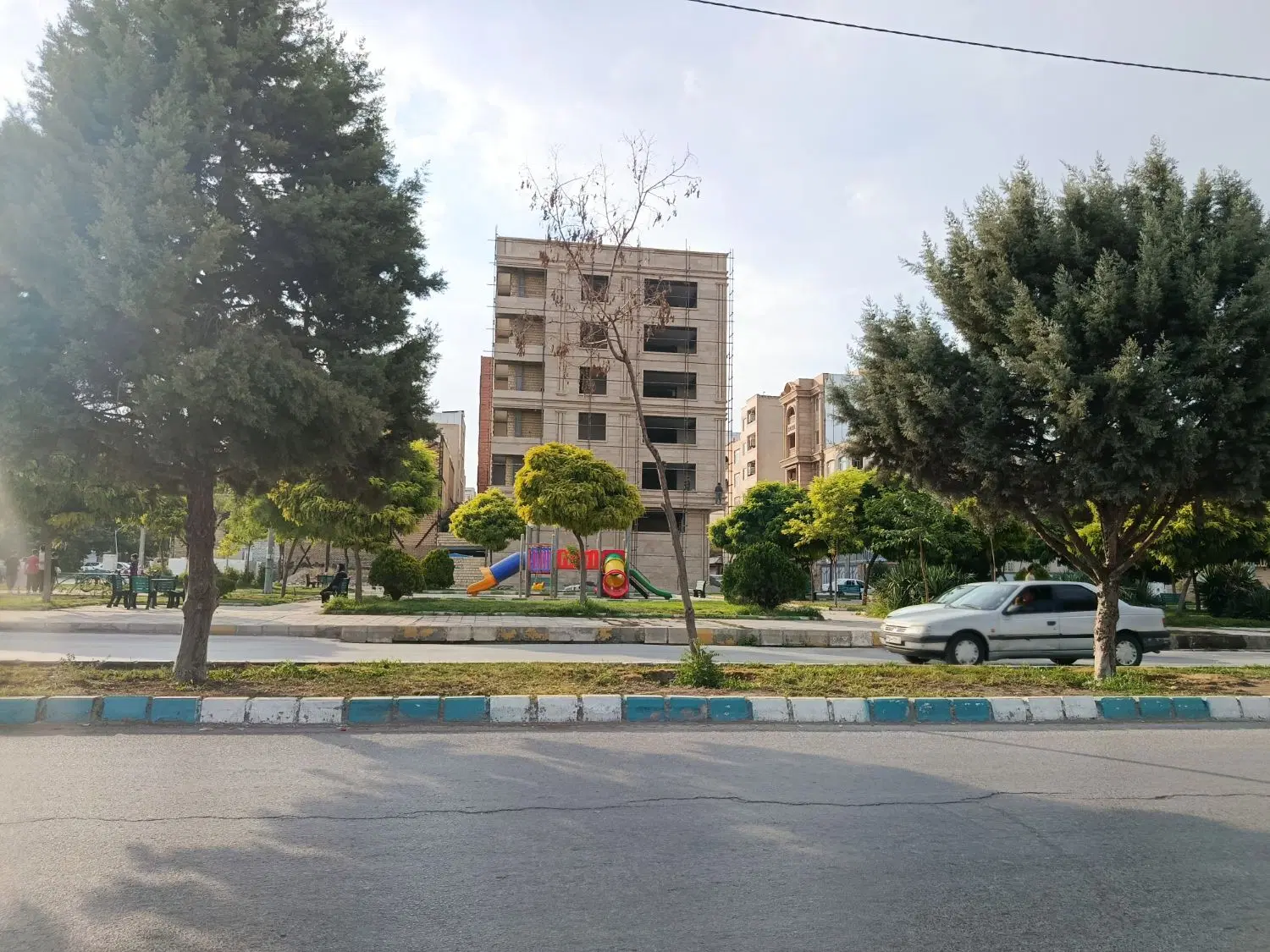 پیش فروش آپارتمان نبش چهار راه نجفی 170و 145 متری