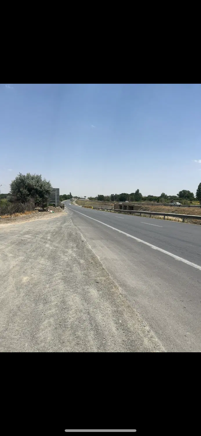 ۴۸۰۰ متر زمین لب جاده کرمانشاه موقعیت مناسب