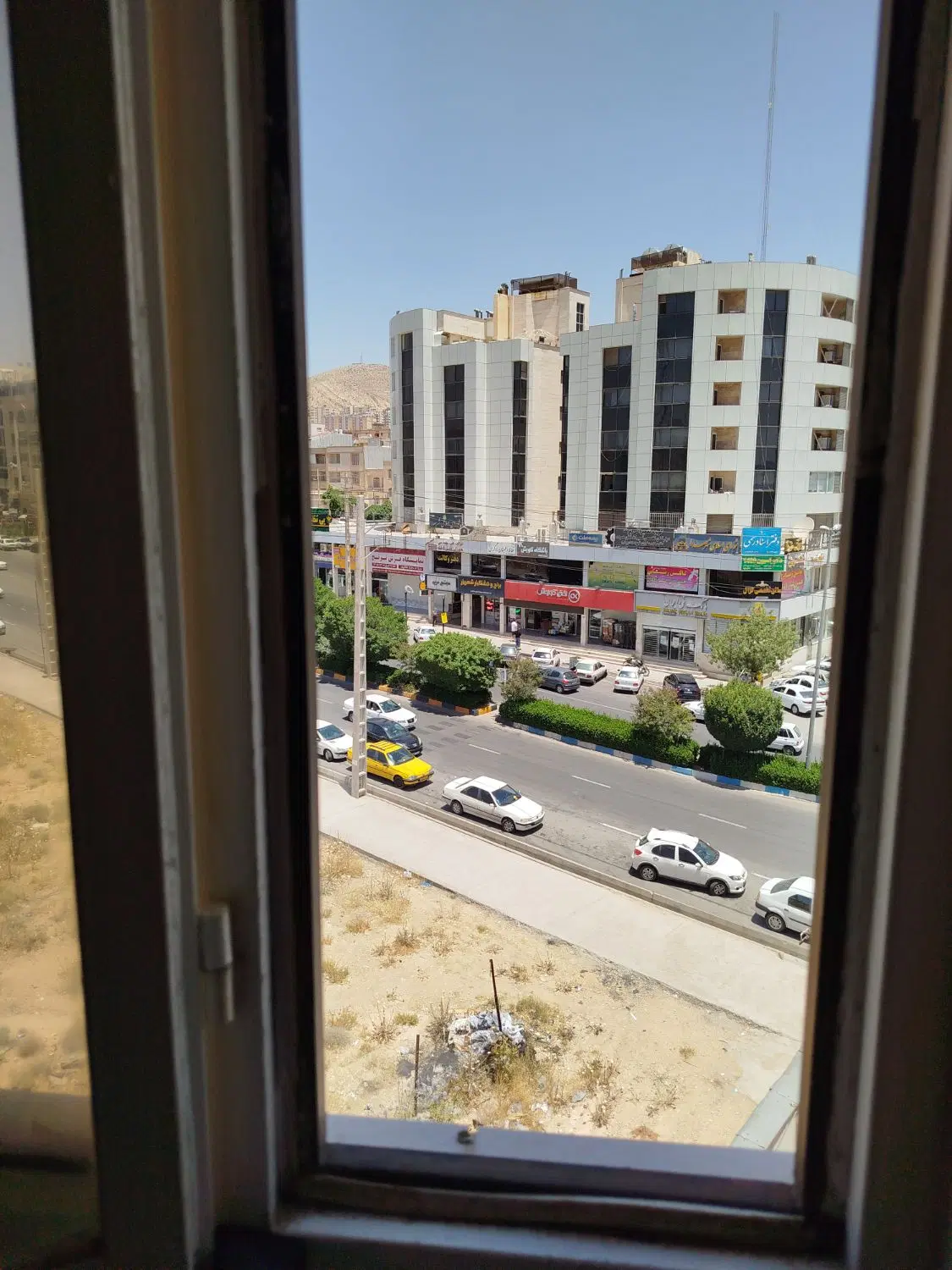 فروش آپارتمان 2 خواب بلوار امام خمینی