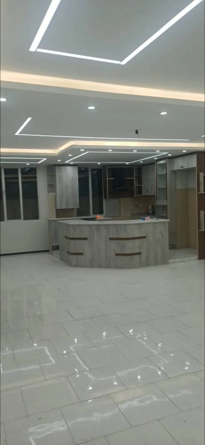 ۱۲۵متری بلوار باغستان طبقه اول