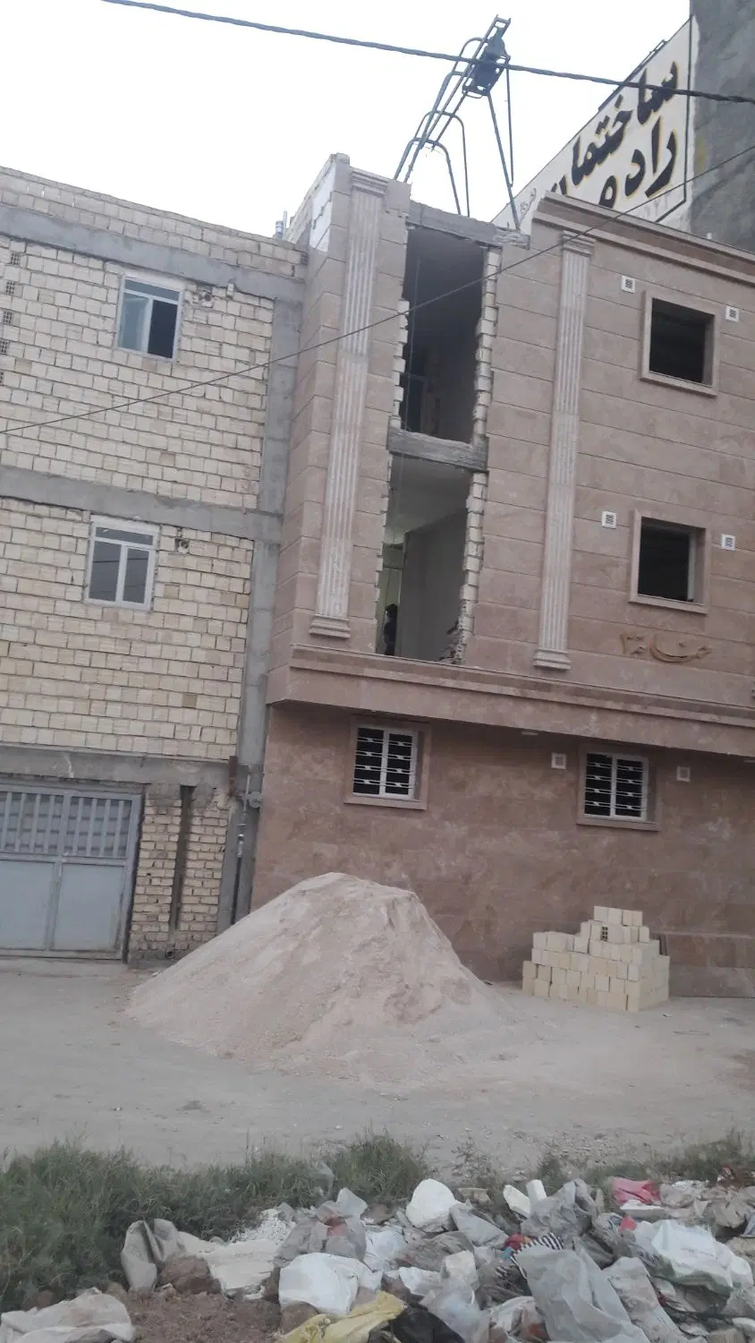فروش آپارتمان۱۱۰متزی۴۷۰۰۰۰۰۰۰۰