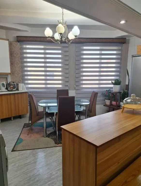 ۱۰۰ متر اشتراکی شمالی رو به خیابان