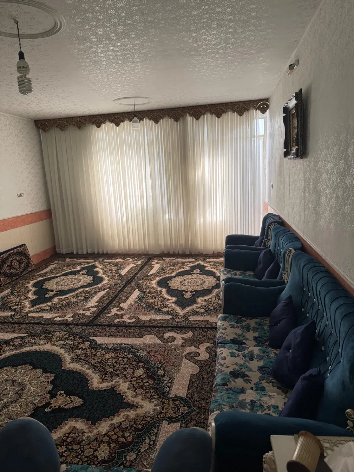 خانه ۳ طبقه، همکف حیاط‌دار با ورودی جدا