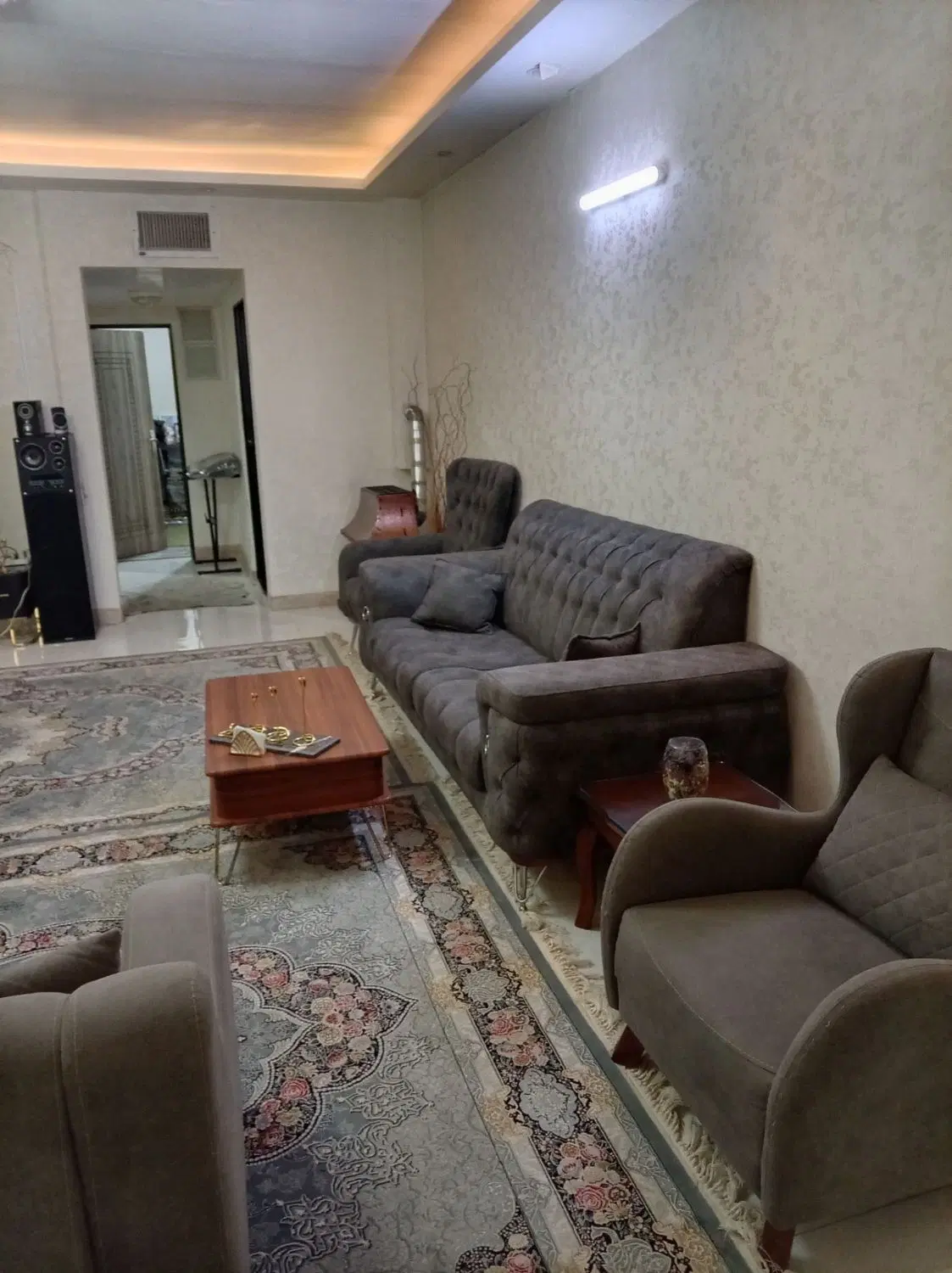 یک باب منزل ویلایی