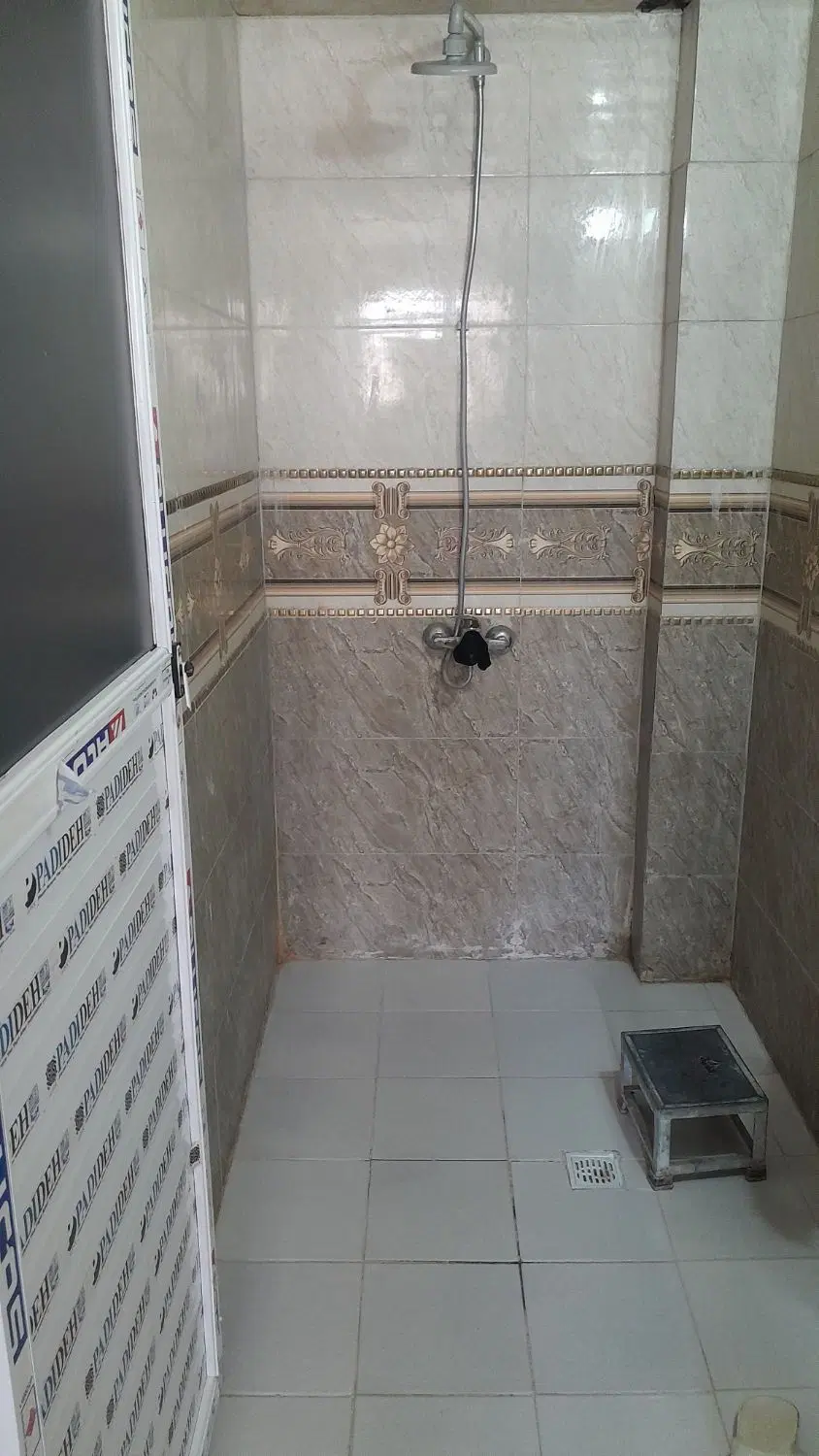 طبقه بالا۱۰۰متردرانتهازاگرس چهارم