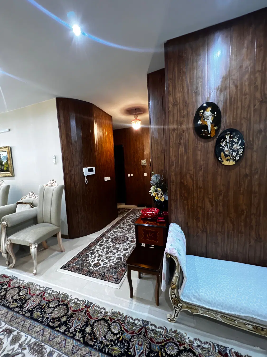 ۱۶۰ متری مدرن و بسیار تمیز _ رضا ۱۱ (احمدآباد)