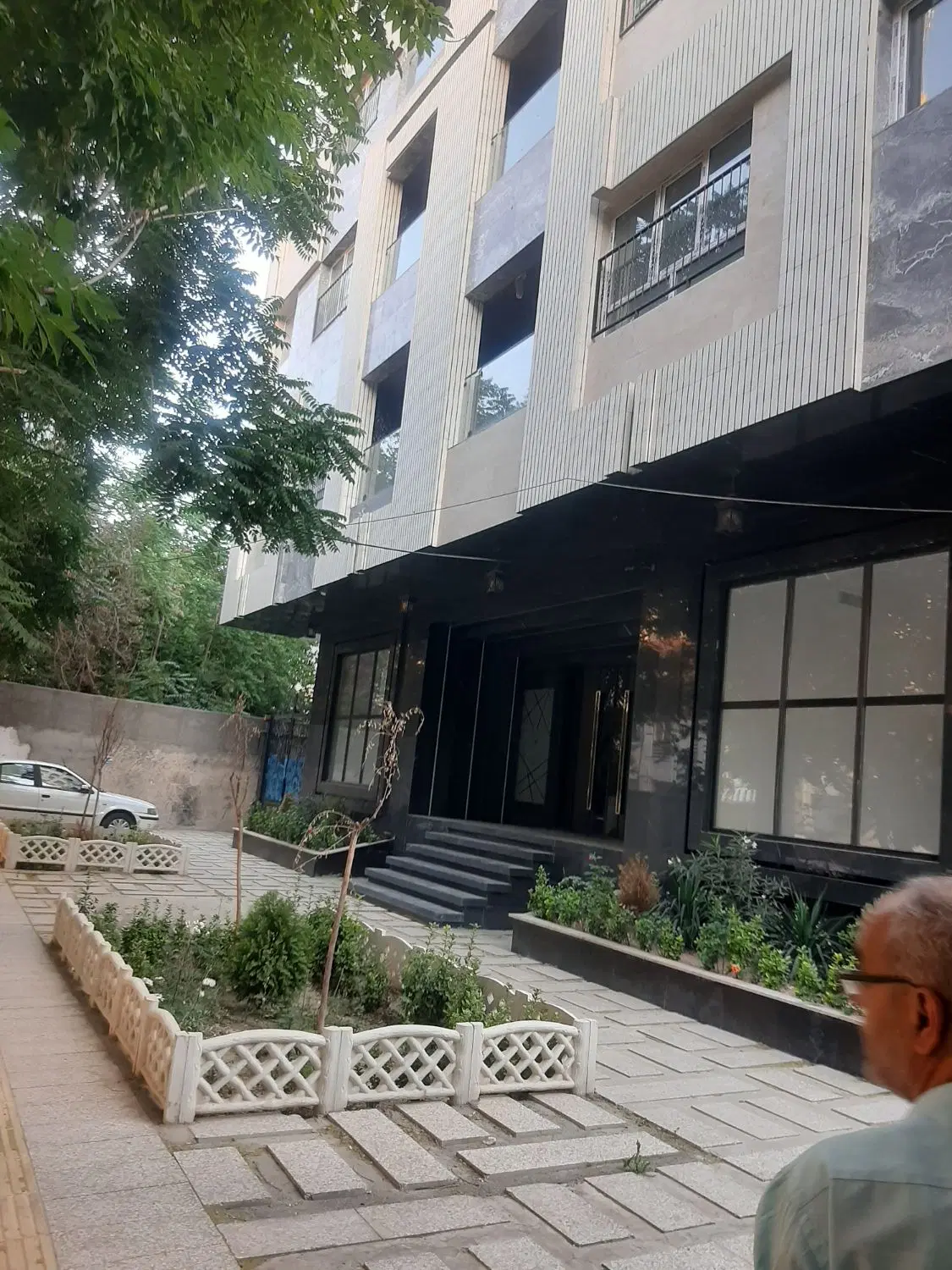 واحدمسکونی میلاد۴